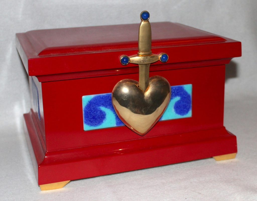 "Snow White" Heart Box Glassy Science Fiction Archive